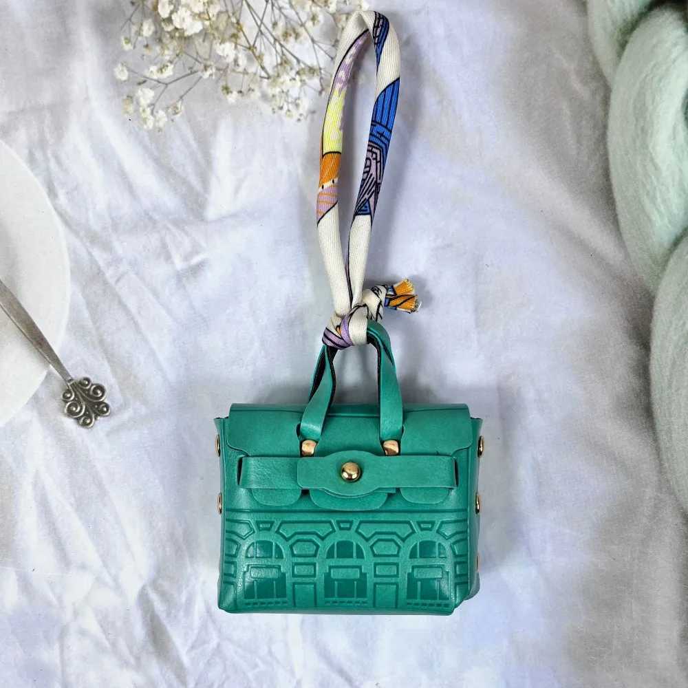 Coin Purse House-shed Mini Earphone Bag Handheld Portable Leather Coin Small Bag Fashionable Bag Charm Luxury Handbag Keychain Y250815