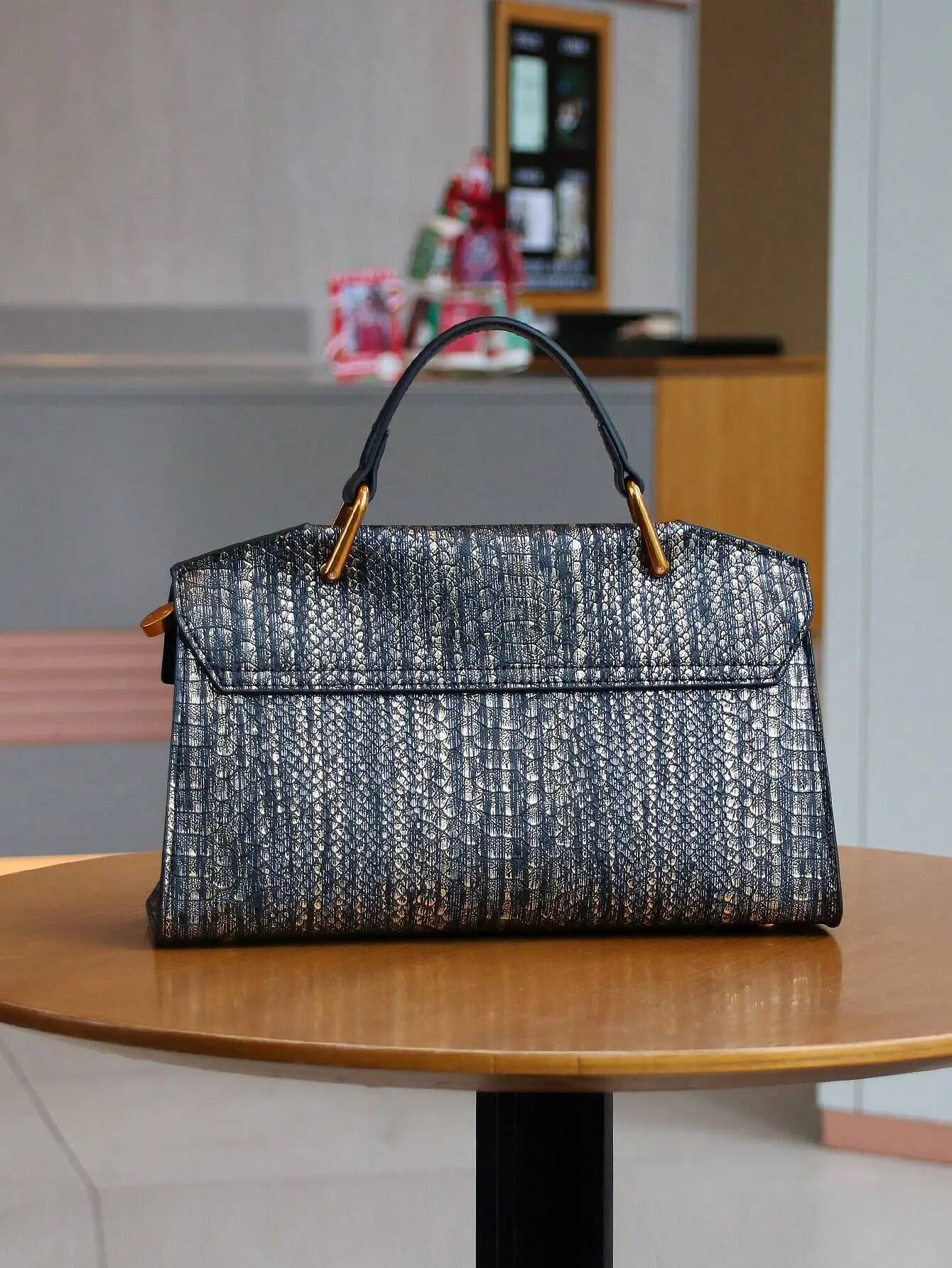 2025 New Retro Blue Snake-Shaped High-Grade Fashion Handbag Lightweight Large-Capacity One-Shoulder Messen