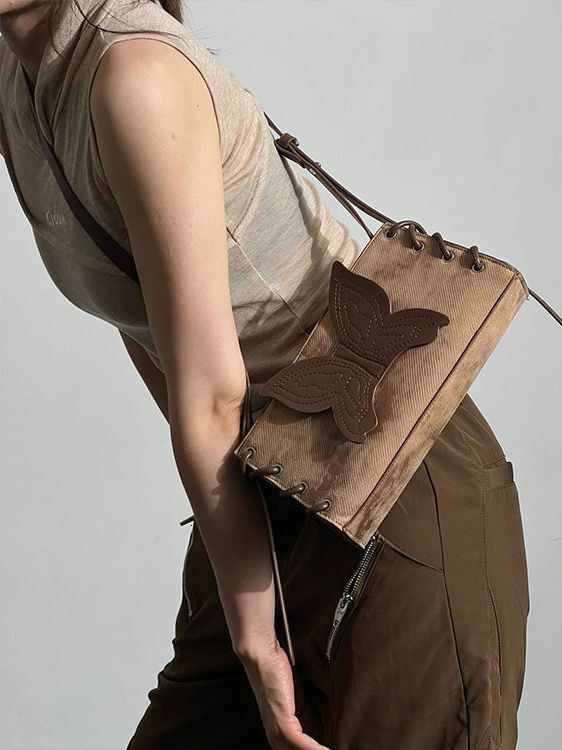 2025 Autumn New Women's Shoulder Bag New Niche Design Spicy Girl Butterfly Underarm Shoulder Bag Trend Autumn New Designer Bag