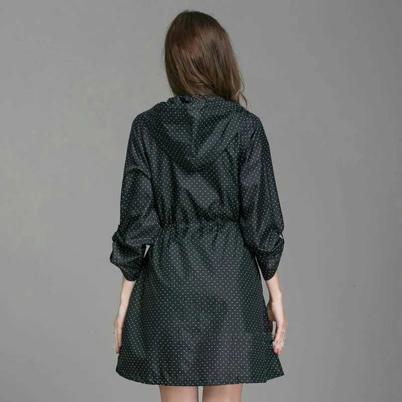 Fasshion Lightweight Women Raincoat Laydies Dress Style Rain Coat Breathable Outdoor Hiking Waterproof Rainwear 3 colors Y250814