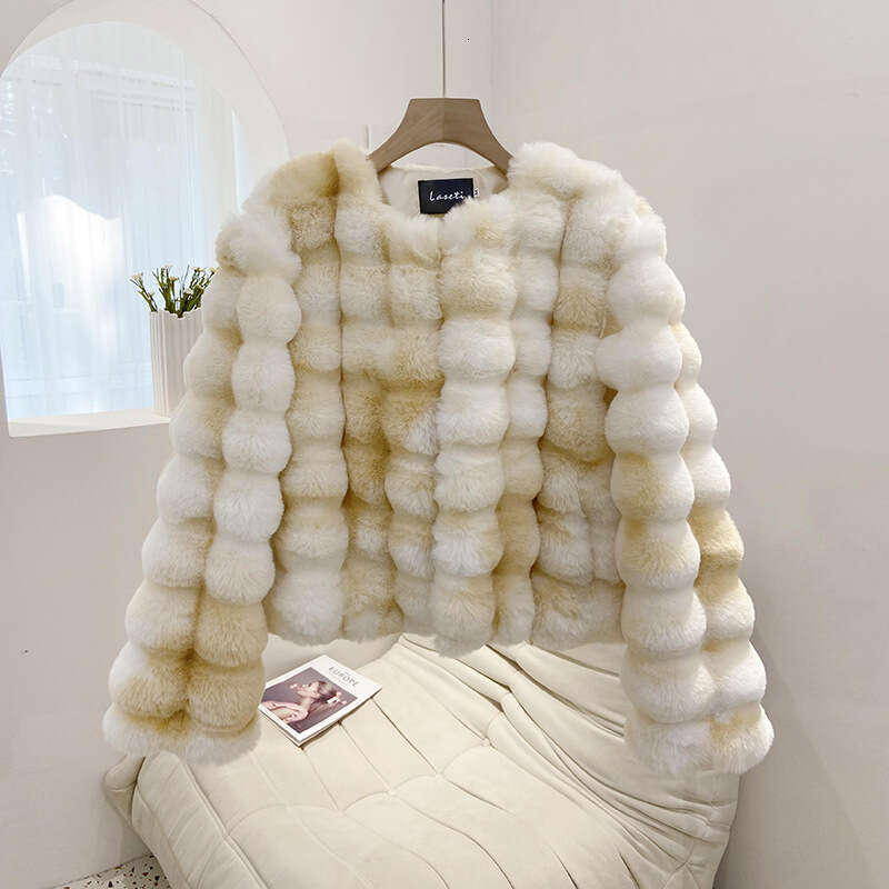 Faux Fur Coat Women New Style Short Imitation Fur Plush Collarless Top Short Top 2025 Autumn and Winter Warm and Trend