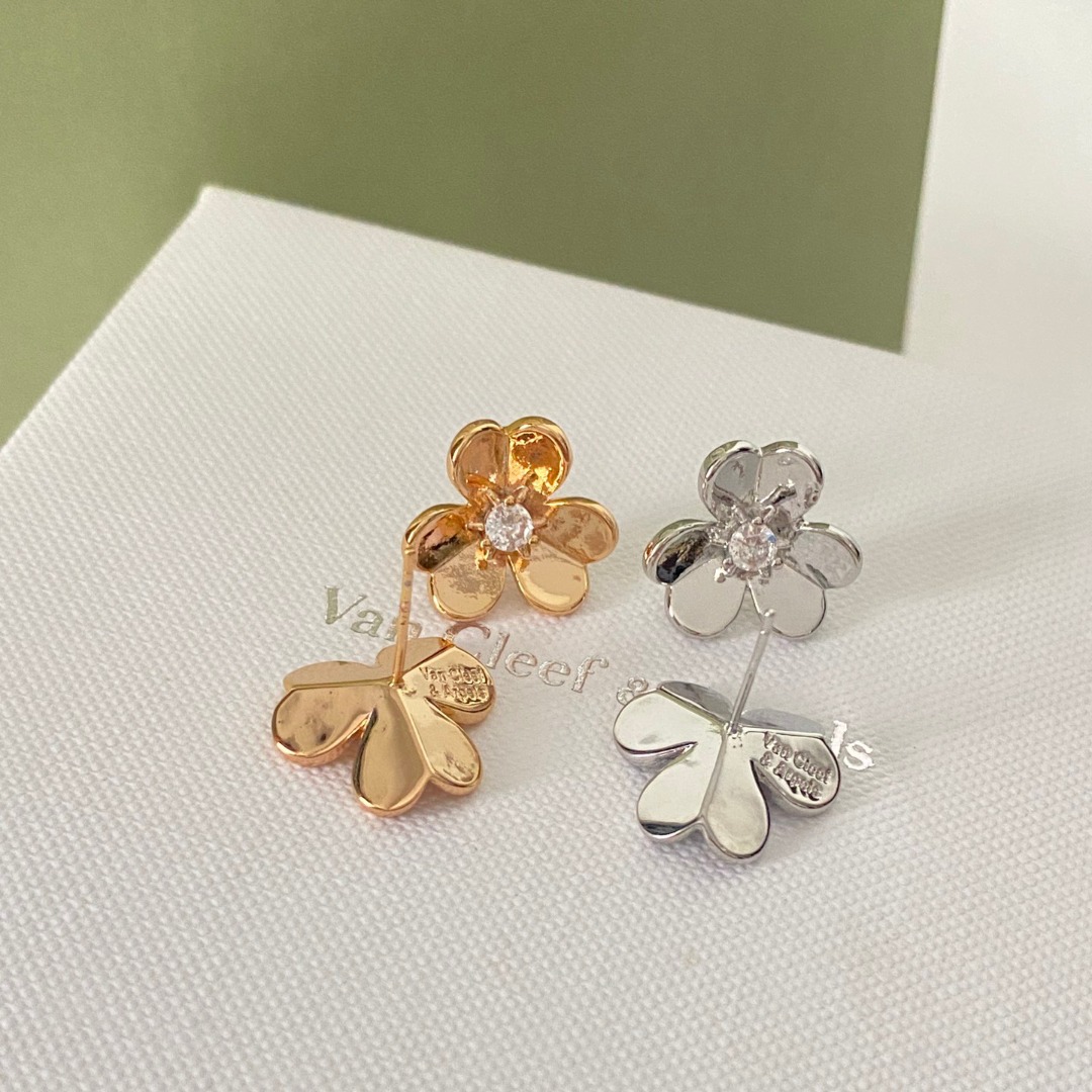 Flower Diamond - Inlaid Earrings, Light Luxury and Exquisite Earrings in Gold and Silver Colors Ever fade