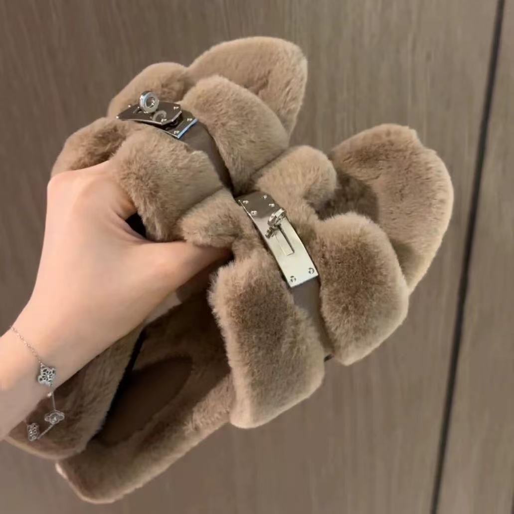 free shipping designer shoes New autumn winter fashion flat bottom fluffy slippers casual versatile suitable for outdoor wear and home shoes