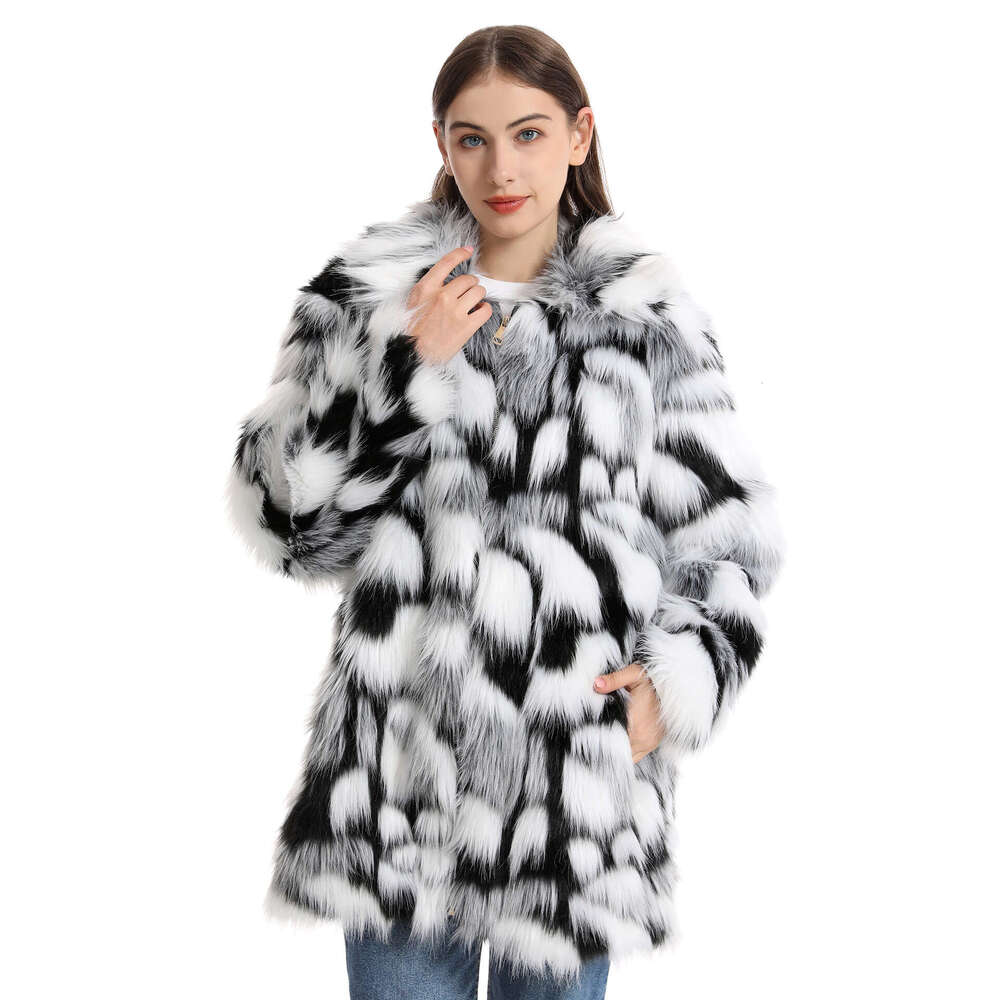 High Quality Fur & Faux Fur Coat 2025 New Winter Warm Women Fur Coat Fashion Temperament Imitation Fox Fur Women Fur Coat