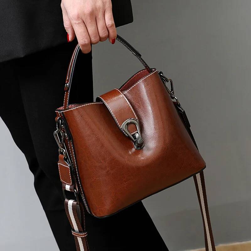 Real Oil Wax Leather Women's Bucket Casual And Simple Handbag Large Capacity Ladies Cowhide Fashionable Crossbody Tote Bag
