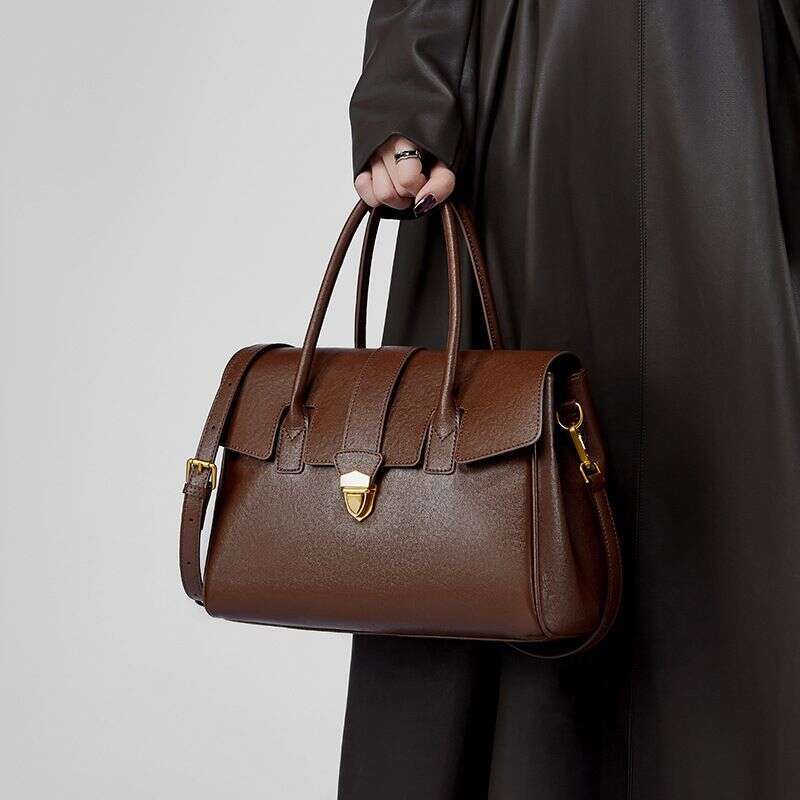 Vintage Leather Tote Plant-Tanned Cowhide Capacity Briefcase Large Commuter Bag For Women On Business Trips