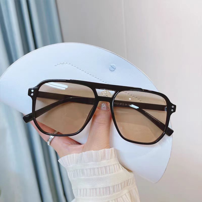 Designer Sunglasses For Women Men Oversized Sunglasses UV400 Protection Double Bridge Design Sunglasses Luxury Polarized Goggle Pilot Alloy Frame Eyew