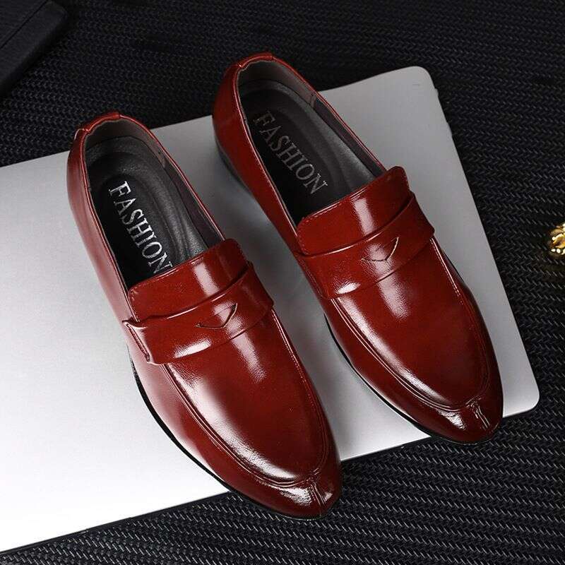 2024 Men's Oversized Leather Korean Version Loose Fitting Casual Shoes