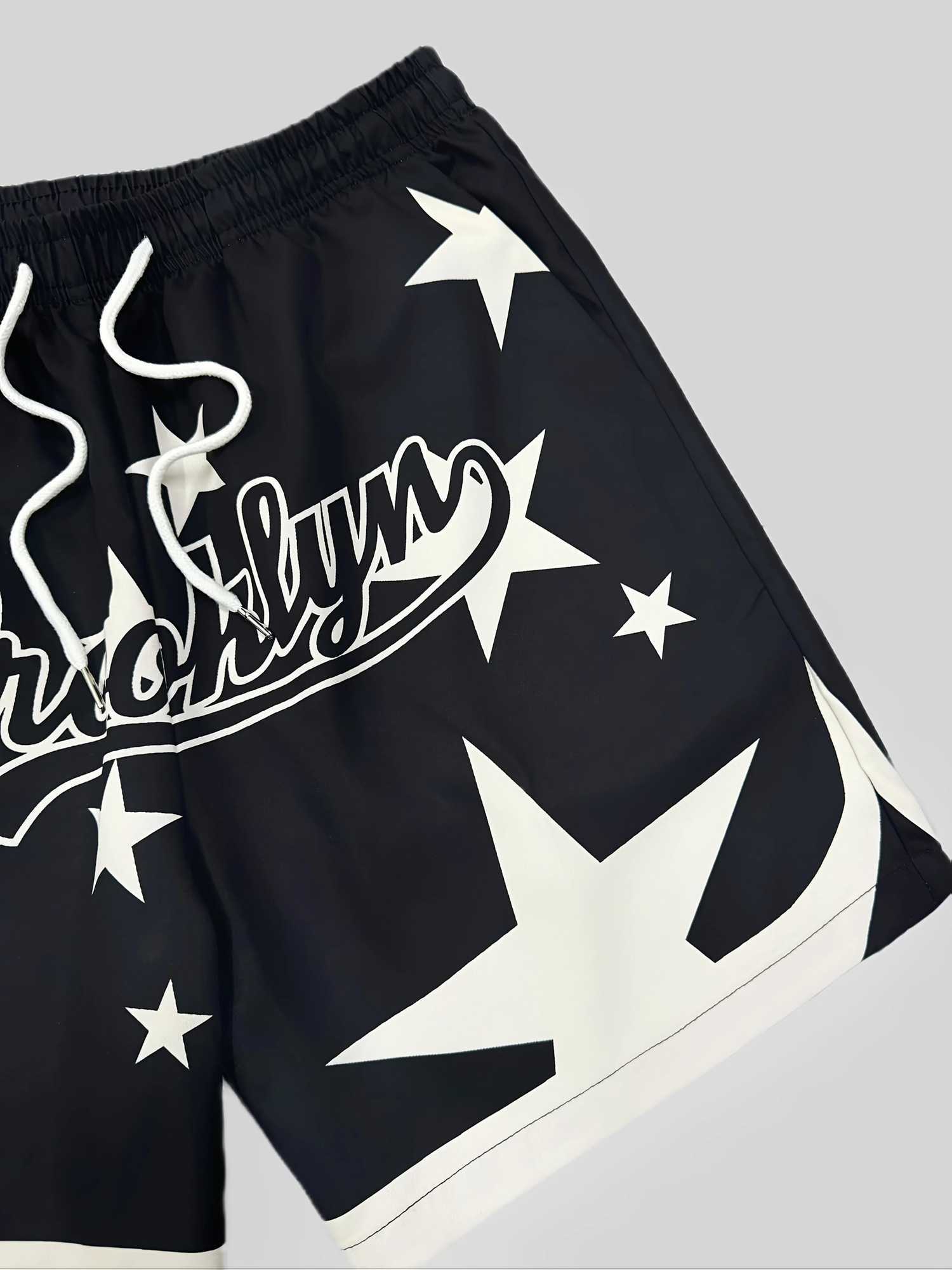 The 2025 summer new mens shorts are casual and fashionable 3D digital printed outdoor sports mens pants Y250814