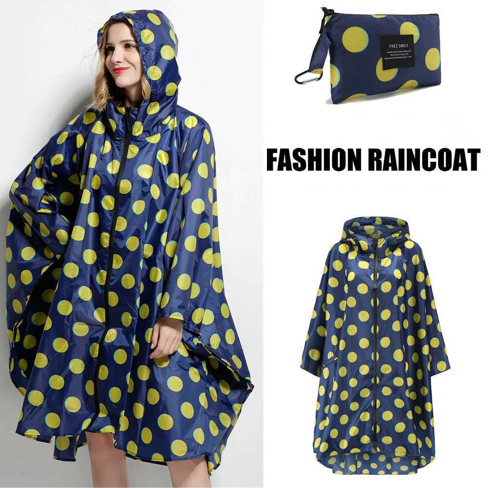 Big Size XXL Women Breathable Raincoat Lightweight Rain Coat Poncho Ladies Waterproof Cloak Raincoats Adults Windproof Rainwear Y250814