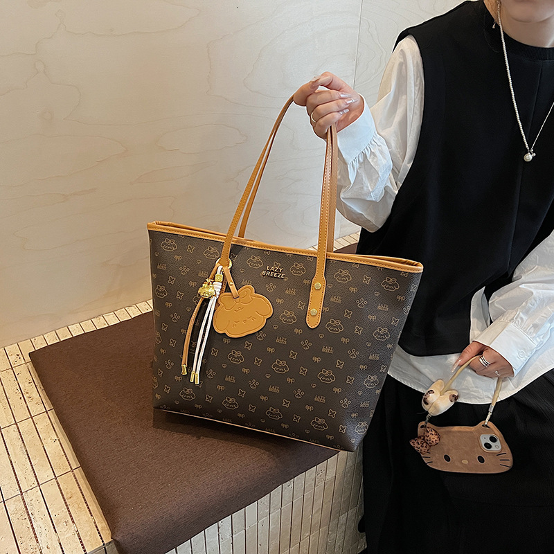 Large Capacity Luxury Women's Vintage Handbag Free Shipping Designer New Minimalist Single Shoulder Underarm Bag Fashion Casual Shopping Bag