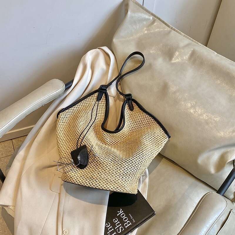 Lafite splicing head layer cowhide woven new niche design fashion summer vacation beach women underarm shoulder bag