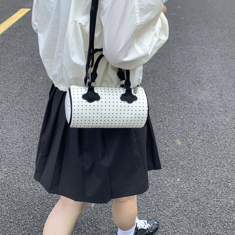 Autumn New Women's Shoulder Bag Fashionable Polka Dot Women's Handbag New Niche Pillow Bag Commuting Bag Autumn New Designer Bag Women'