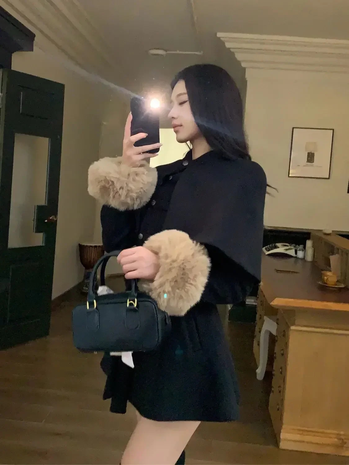 French Socialite Detachable Cloak Fur Sleeves Woolen Coat Women Tops Lace up Waist Slimming Winter Clothes Retro Winte Coat 250811