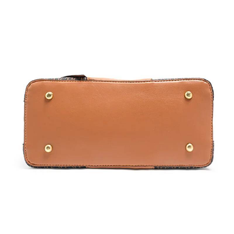 CH Large Capacity Brand Women's Bag Letters Temperament Fashion Design Sense Versatile Shopping Elegant Crossbody