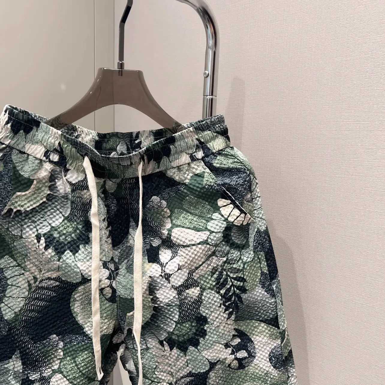 Shorts for Mens Retro Printed Shorts Versatile Casual and Fashionable Shorts Beach Style Five-point Pants Y250814