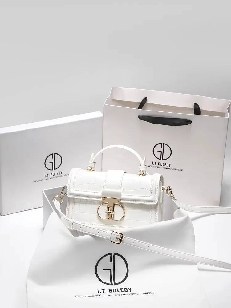 Designer Bags With High Quality Alligator Printing Leather And Delicate Metal Design Women's Portable Shoulder Bag