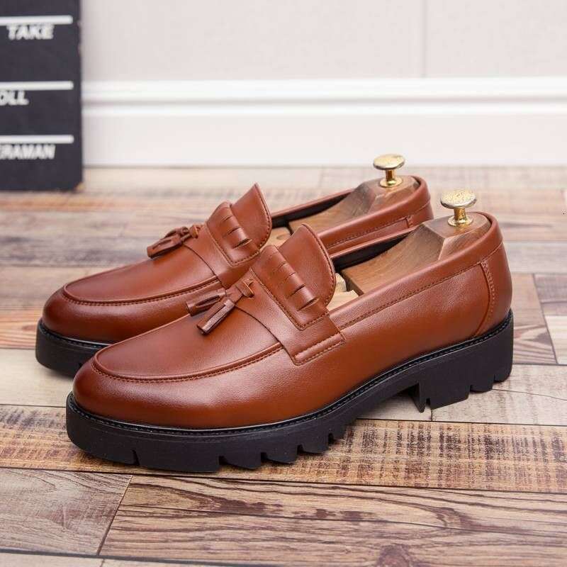 Men's Casual Business Shoes Mens Classic Buckle Loafers Moccasins Men Light Driving Party Wedding Flats