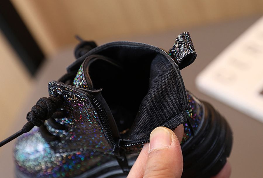 2025 Fashion Clean Glossy Children Snow Boots Platform Shoes Kidsnest Kids Girls Cool Street Style Short Boots for Boys Sizes US 5C-12.5C