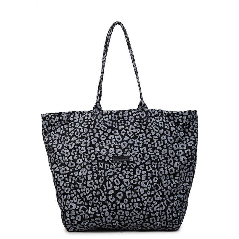 Large Tote Capacity Leopard Print Canvas for Bags Designer Women 2025 Autumn New Lazy Style Design Versatile Shoulder Underarm Bag