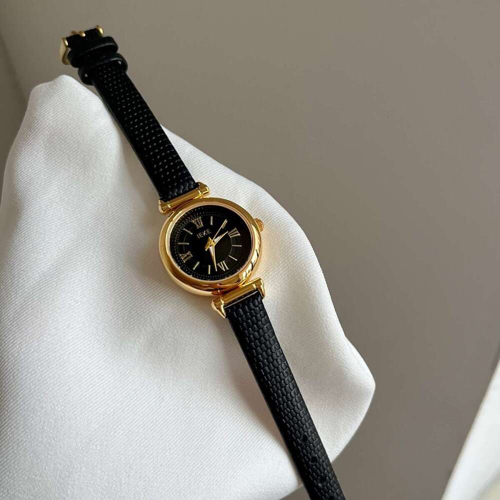 Hot-Selling Designer Small Brown Watch for Women Korean Version Simple Elegant Artistic Roman Numerals Versatile