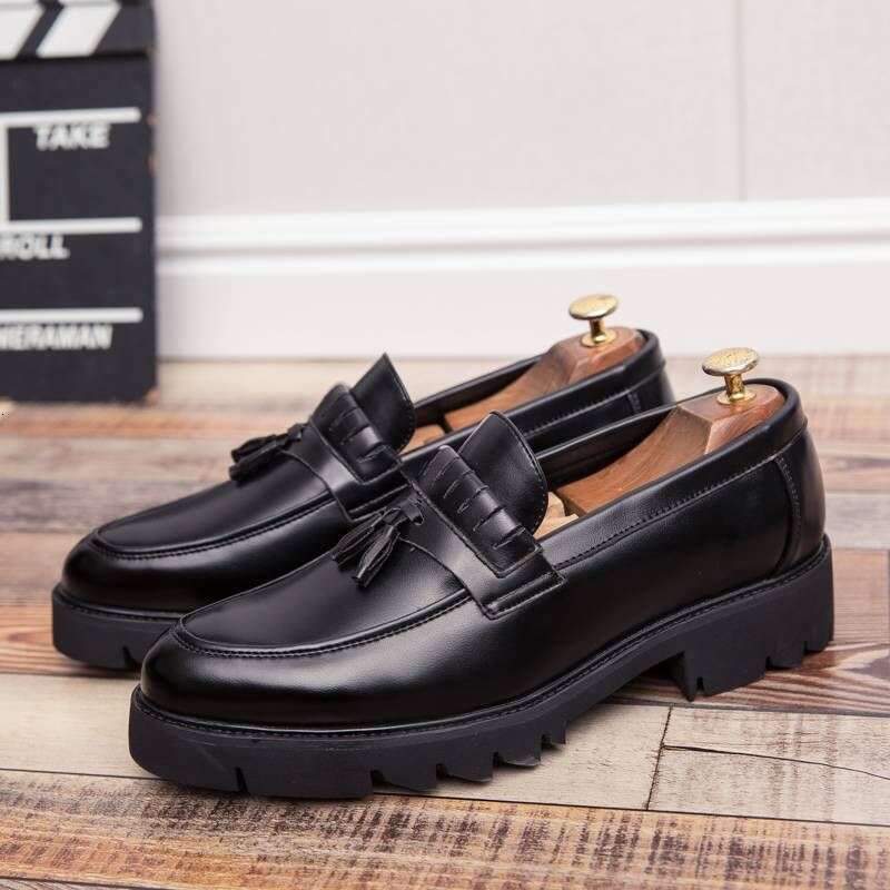 Men's Casual Business Shoes Mens Classic Buckle Loafers Moccasins Men Light Driving Party Wedding Flats