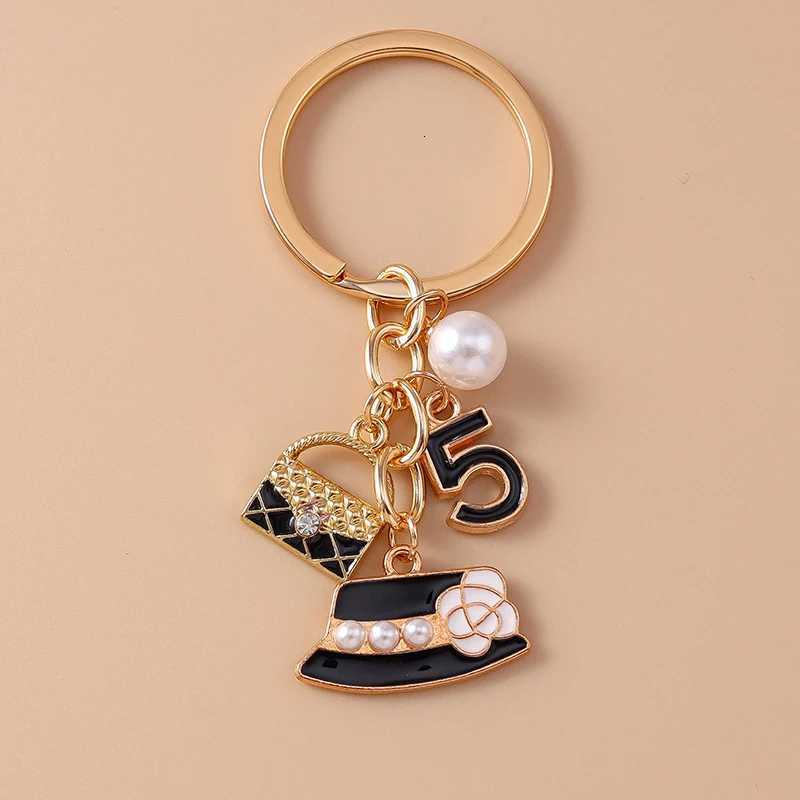 ute Enamel Bowknot Lipstick Keychain Wen Girls Number 5 Key Ring Pendant for Handbag Decoration Handmade Jewelry Gift Y250815