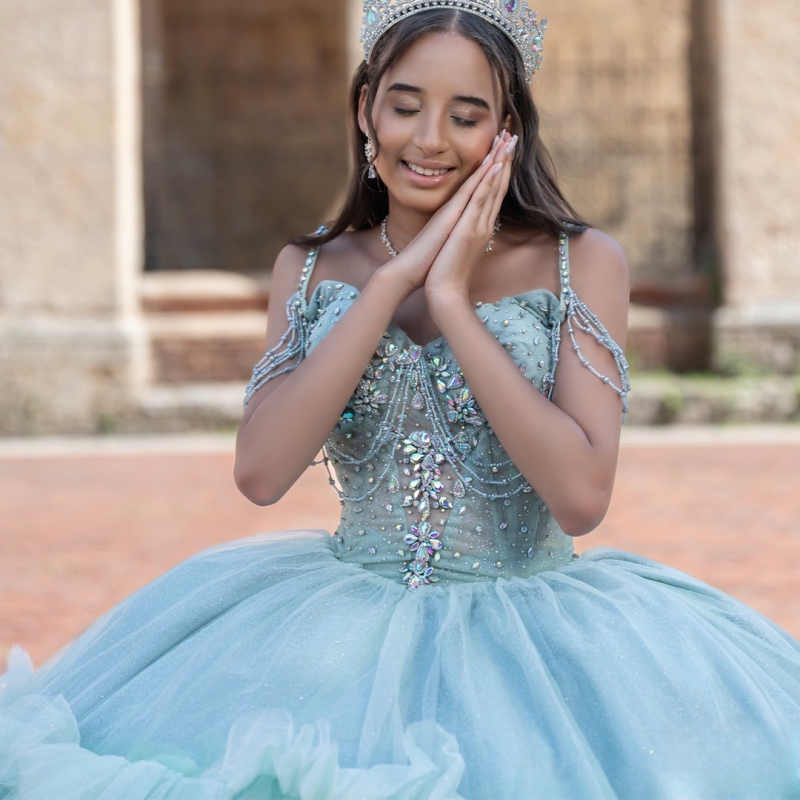 Mint Green Shiny Princess Sweet 16 Dress Dress Quinceanera Dresses Beads Tiered Tull Party Birthday Vestido De 15 Anos Ball Gowns