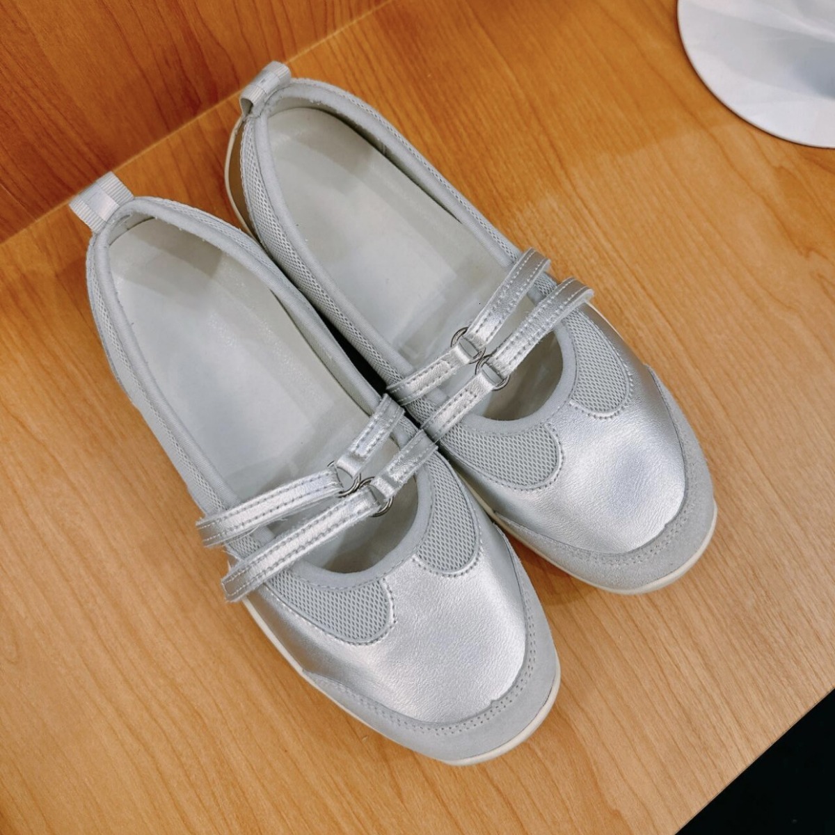 2025 new designer Mary Jane women's casual thick soled flat shoes, sports ballet flat shoes