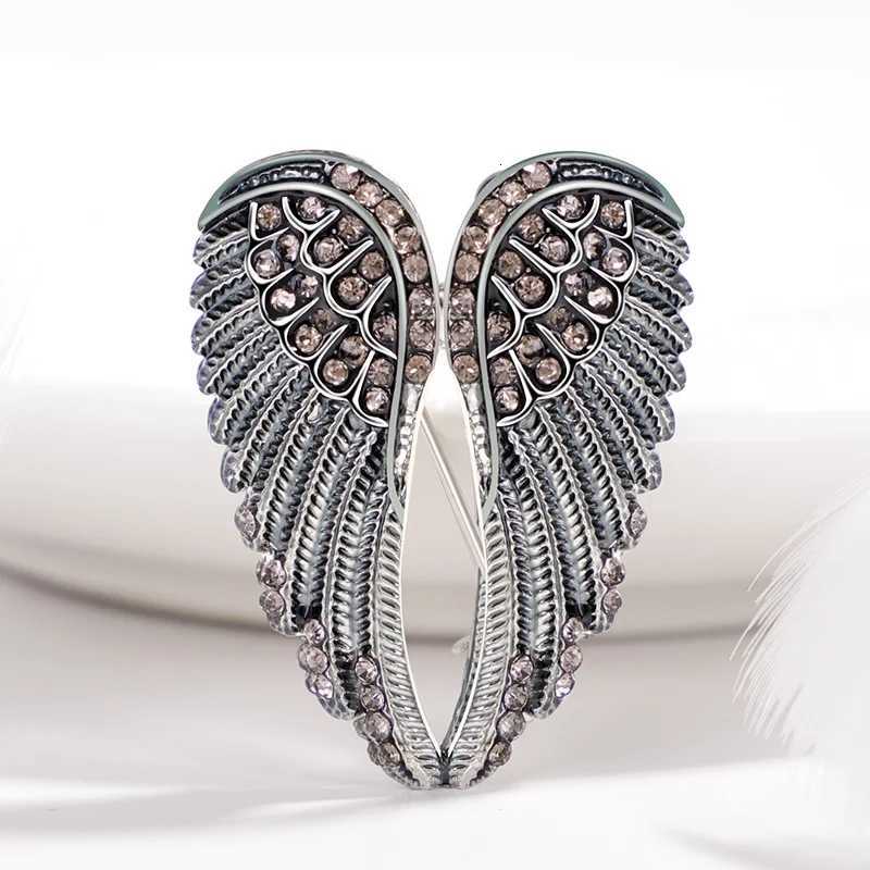 Fashion Crystal Angel Wing Brooch Pins Jewelry Women Men XJ250815