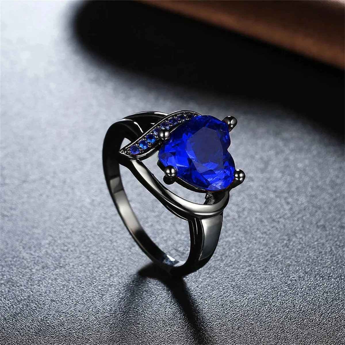 Fashion Couple Rings Romantic Women Heart Blue Rhinestones Zircon Ring Men Stainless Steel Celtic Dragon Ring Wedding Jewelry 250811