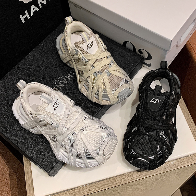 Retro dirty shoe designer thick soled dad shoes 2025 new height increasing sports shoes