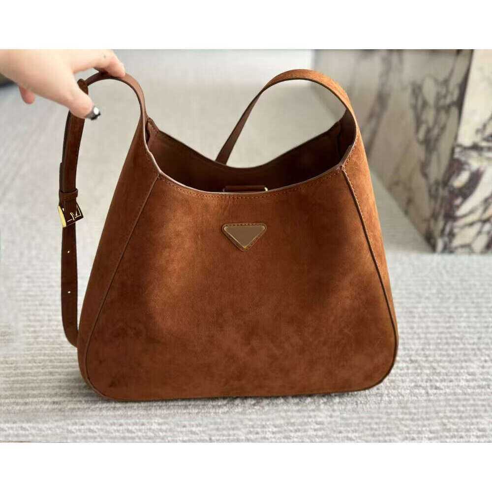 Shoulder Bags Designer Shoulder Bag Suede Brown Autumn and Winter New Large-capacity Lightweight Shopping Totes Handbags 01