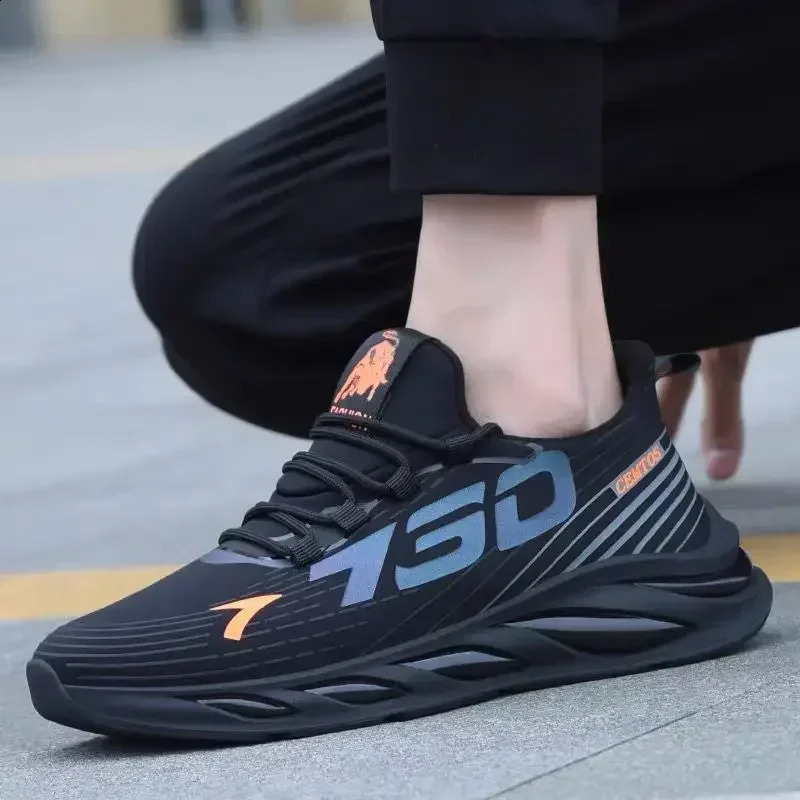 2025 Casual Sneakers for Men Slip on Fashion Breathable Running Shoes Outdoor Gym Sports Shoes Walking Training Tennis Shoes 250815