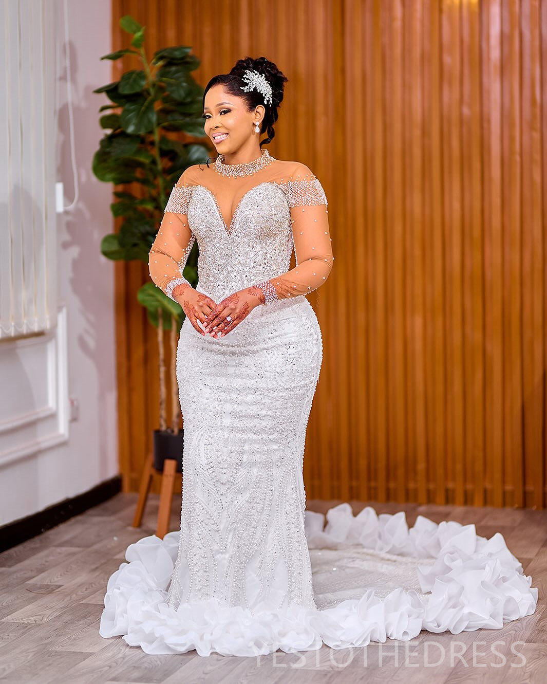 Arabic Aso Ebi Plus Size Off White Mermaid Wedding Dresses 2025 High Neck Sequined Lace Pearls Beaded Floral Lace Luxurious Vintage Bridal Gowns Dress