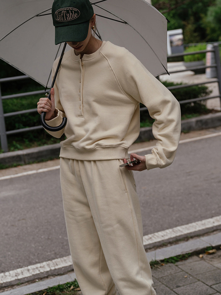 Casual Versatile Sweatshirt for Women, Autumn and Winter Fleece Pullover Top, Jogger Pants, Sports Two-Piece Set