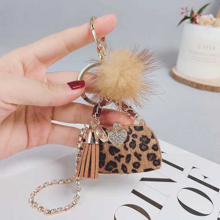 Autumn and Winter Creative Leopard Horse Fur Keychain Women Accessories Personal Bag Pendant Keychain Generation Y250815