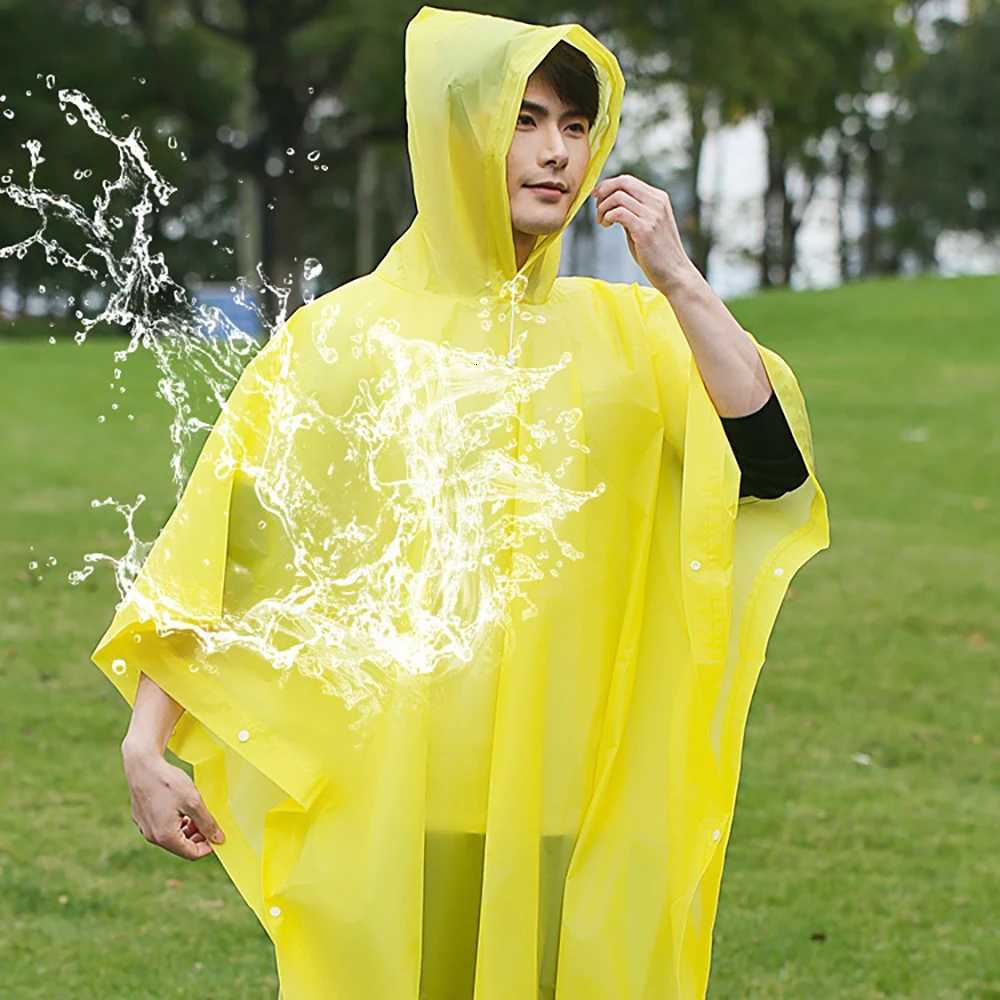Disposable raincoat cloak style three in one thick raincoat suitable for camping fishing hiking and trekking. Y250814