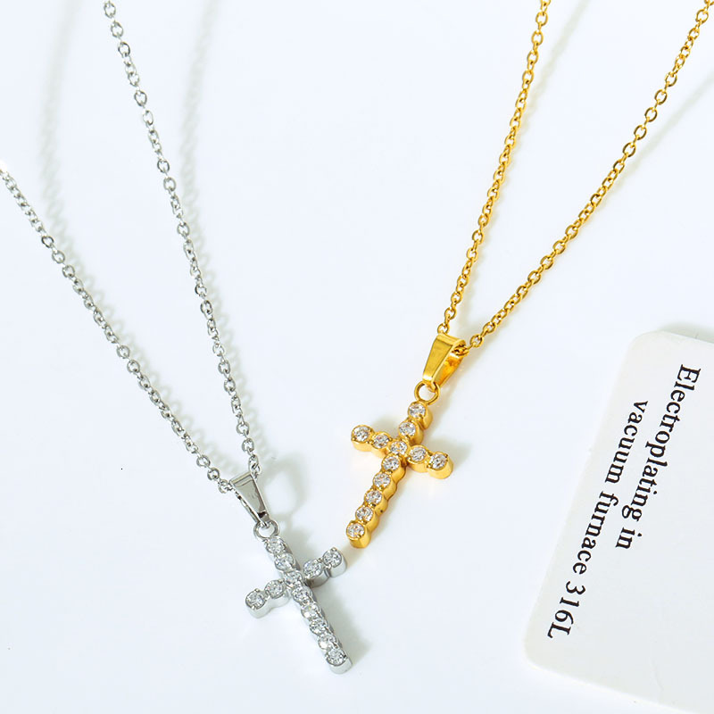 Titanium Steel Trendy Cross Necklace Non-Fading Women Summer High-End Dopamine Light Style Crow Heart Jewelry for Women