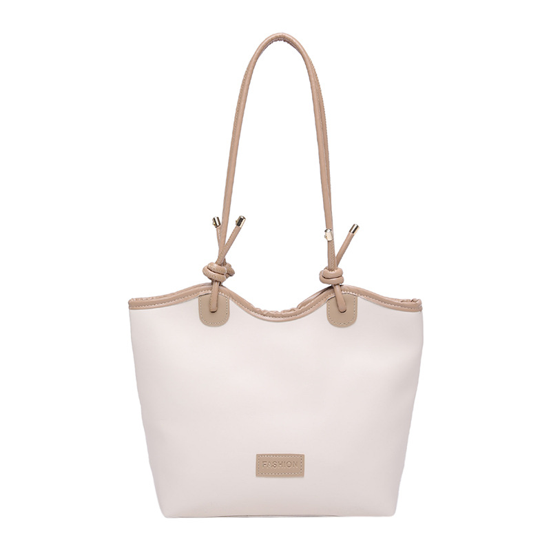 Free shipping designer Shoulder Bags Large capacity bag women fashionable casual commuting bag lightweight shoulder women black white