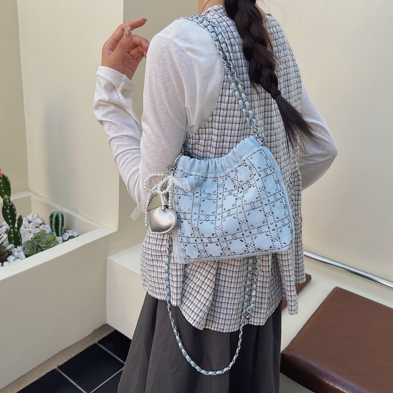 Free Shipping Designer Textured Rhinestone Shoulder Bag Urban Minimalist Women's New Luxury Handbag Casual Crossbody Bucket Bag Fashion Drawstrin