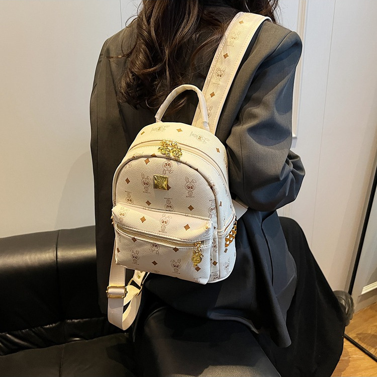Free Shipping Designer Fashion Student Backpack Luxury Vintage Commuting Women's Large Capacity Travel Bag Sports Shopping Leisure Bag