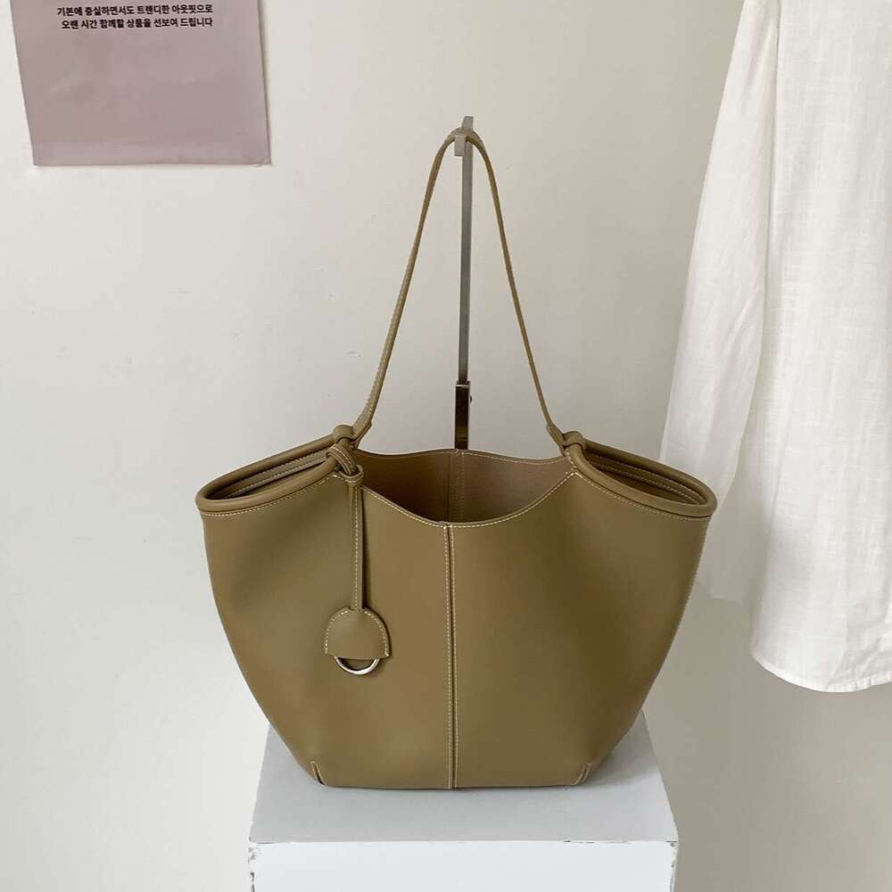 2025 New Summer Korean Version Bags Designer Women Underarm Tote Large Capacity Women Commuting High-end Soft Leather Single Shoulder Bag