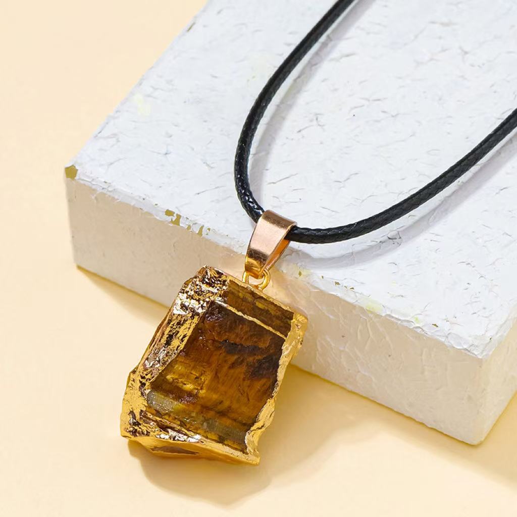 2025 New Arrival Natural Crystal Raw Stone Gold Plated Pendant Necklace Amethyst Rose Quartz Milky Yellow Crystal Irregular Raw Stone Decorative Chain
