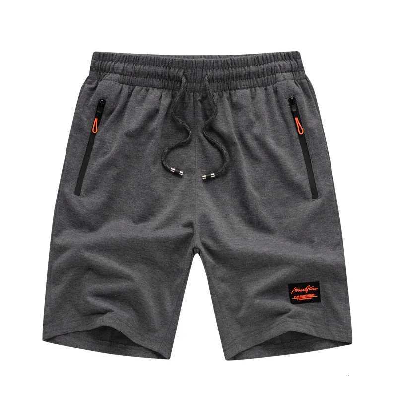 Men Sports Shorts 2024 Summer New Hot Quick-Drying Running Fitness Short Pants Men Fashion Casual Loose Breathable Shorts Men Y250814