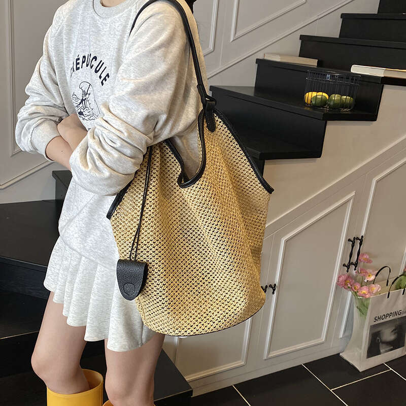 Lafite splicing head layer cowhide woven new niche design fashion summer vacation beach women underarm shoulder bag