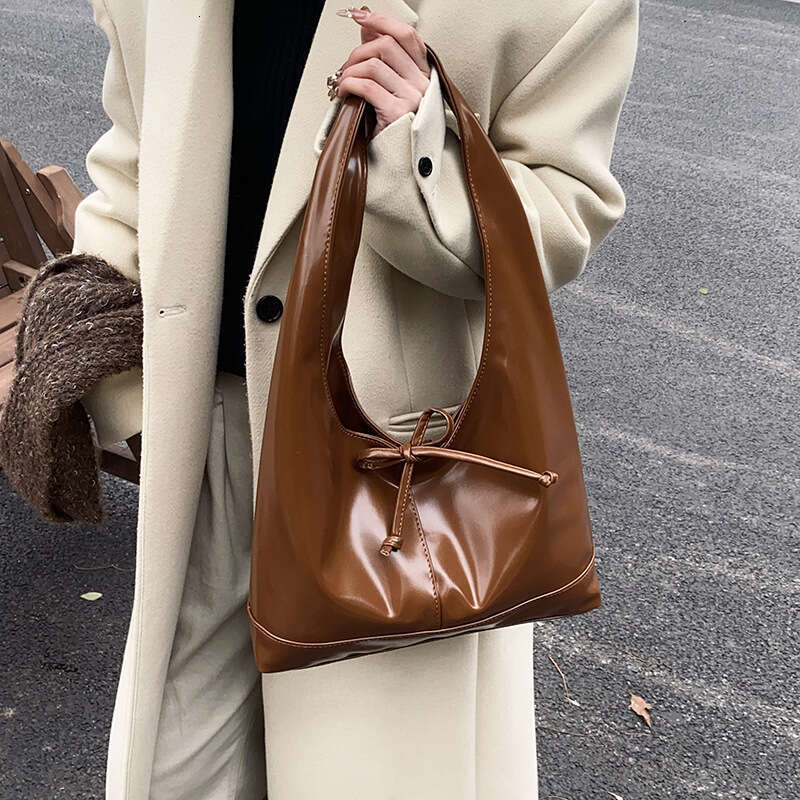 Casual Tote Soft Leather Large Capacity Women 2025 New Bags Designer Fashion Shoulder Handheld Bucket Bag