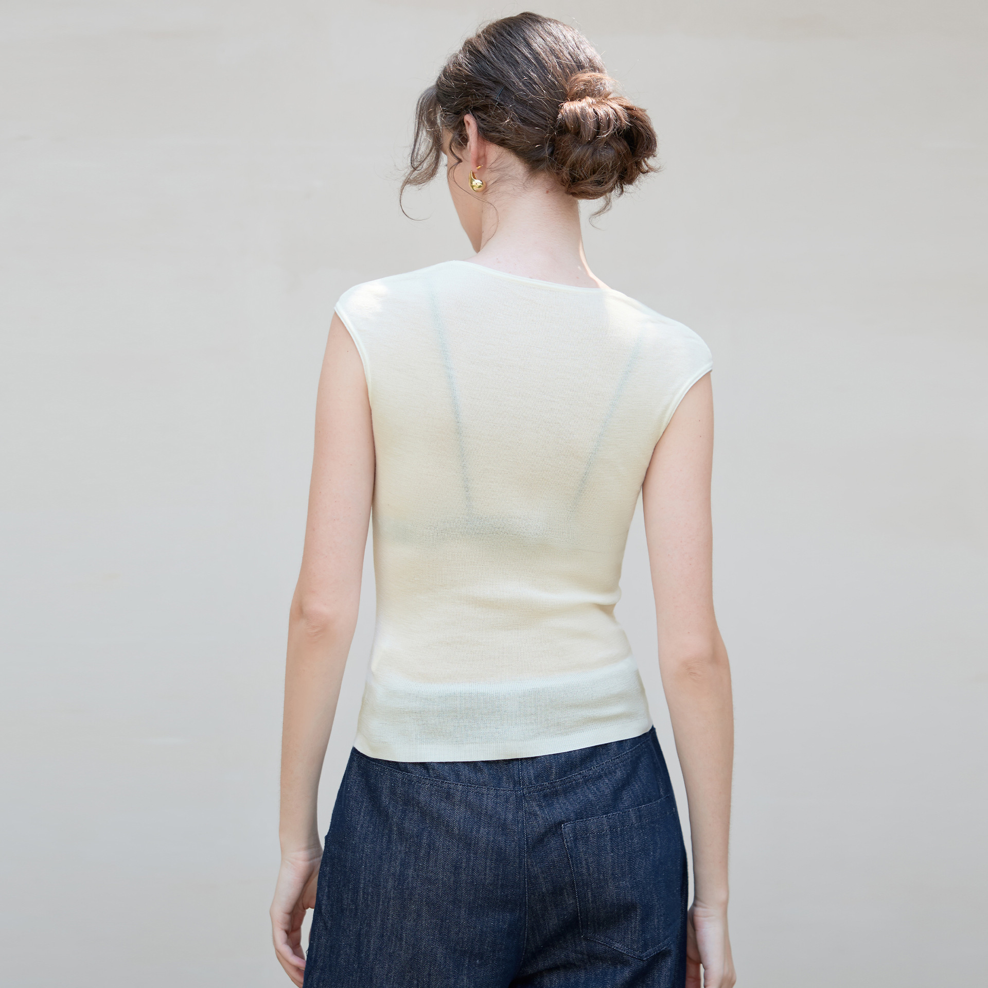 2025 Autumn New Pure Wool Women's Top French Square Neck Design T-Shirt Slimming Short Sleeve Knitted Shirt