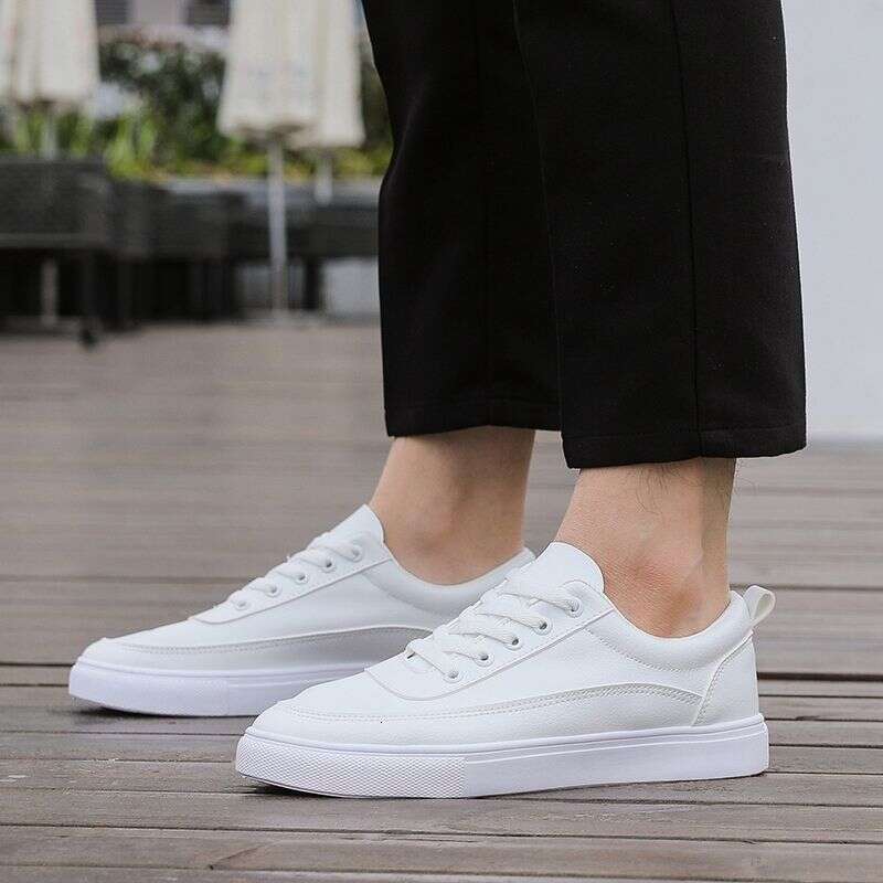 Summer Little White Board Leather Surface Anti Odor Breathable Trendy Versatile Suit Casual Shoes Men's 2025 Flat Bottom