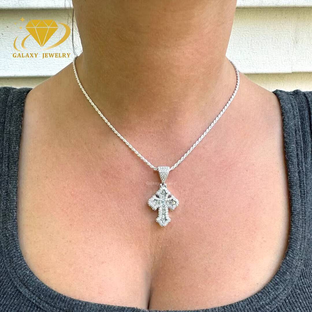 Hot Selling Customized Baguette Moissanite Diamond 925 Sterling Silver Cross Pendant Women Fashion Jewelry Accessories